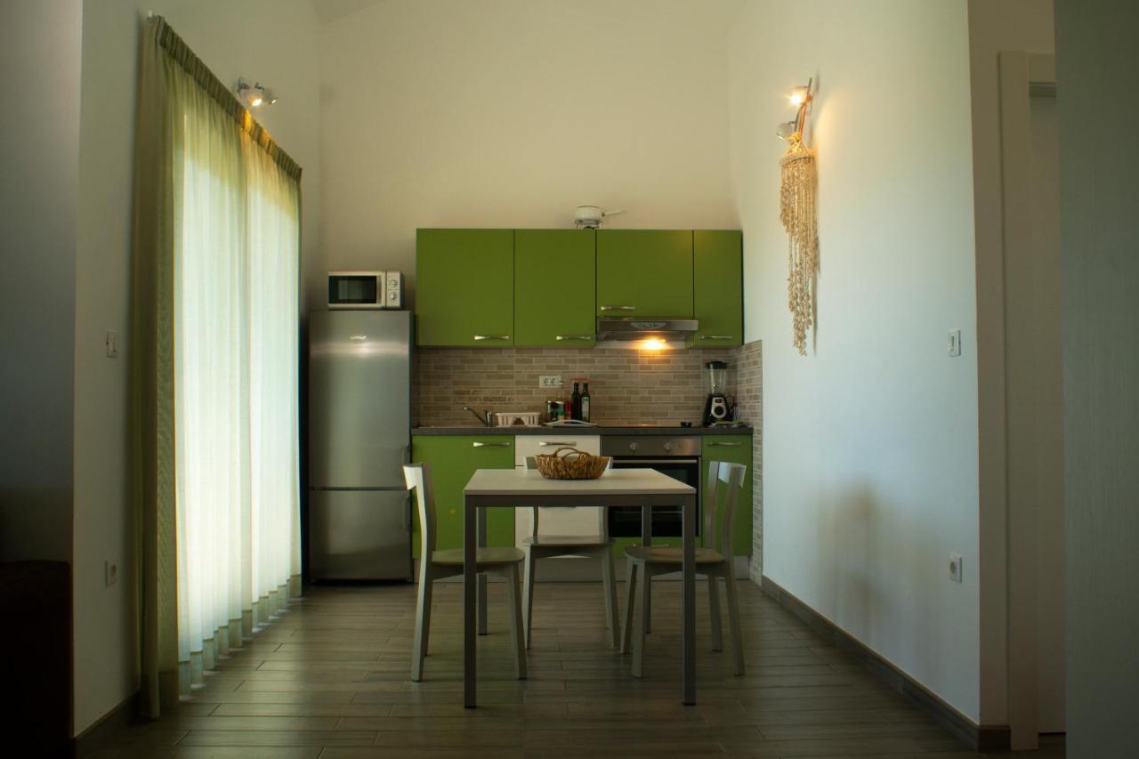 Wabi Sabi Resort & Apartments Brzac Екстериор снимка